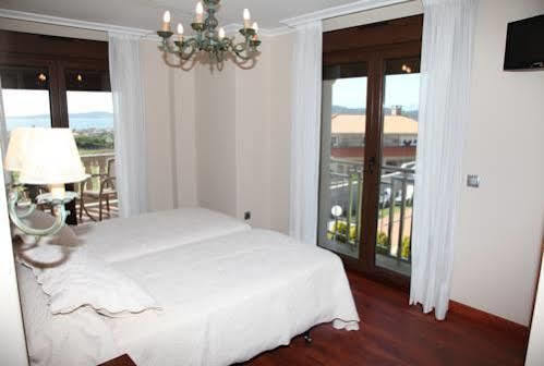 Pensión Residencia A Cruzán